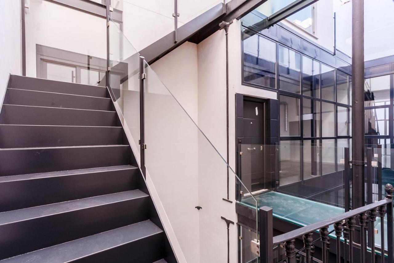 Precioso Atico De Diseno, Gran Terraza De 35 M2 Y De 16 M2 Y Garaje En Pleno Centro — Photos 3